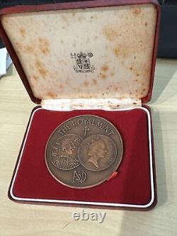 1100 Years In Minting Royal Mint 1986 Bronze Medal (19685)