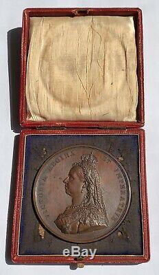 1887 Royal Mint Queen Victoria Golden Jubilee Large Bronze Medallion Boxed