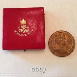 1902 Great Britain Royal Mint Edward VII Bronze Coronation Medal with Case