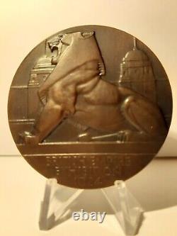 1924 BRITISH EMPIRE EXHIBITION BRONZE OFFICAL MEDAL MINT CONDITION With CASE 51mm