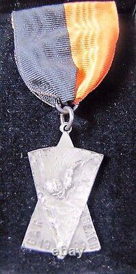 1939 BAR BEACH Royal Emb Co NY Swimming Award Medallion Ribbon Medal New York