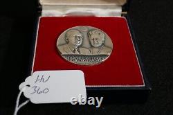 1975 Japanese Emperor Hirohito. 999 FINE Silver Medal Imperial Visit & Case Rare