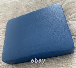 1977 Elizabeth II Large Jubilee Royal mint gold on Silver Medal 88 Grams. 925