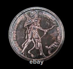 1977 ROYAL ACADEMY OF ARTS POMPEII EXHIBITION 51mm SILVER MEDAL TOYE KENNING