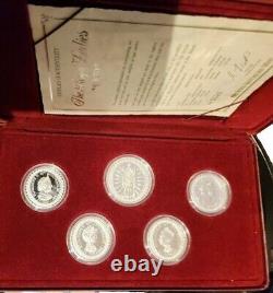 1992 Masterpieces in Silver The Royal Ladies plus Medallion Boxed With COA