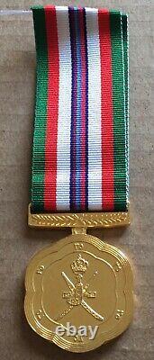 2005 Royal Oman 35th Anniversary National Day Order Medal Badge Sultan Qaboos