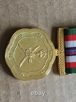 2005 Royal Oman 35th Anniversary National Day Order Medal Badge Sultan Qaboos