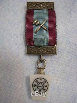 Antique Htwsstks Royal Arch Masonry Israel Masonic Silver Plated Medal