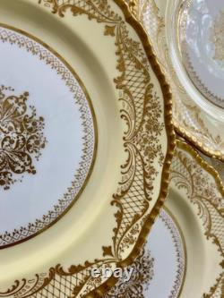 Antique Royal Doulton Jeweled 10 Dinner Plates Heavy Gold Medallion Set Of 10