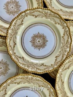 Antique Royal Doulton Jeweled 10 Dinner Plates Heavy Gold Medallion Set Of 10