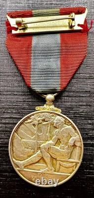 Great Britain Imperial Service Medal, Elizabeth II 1962 Awarded George Harrison Great Britain Imperial Service Medal, Elizabeth II 1962 Awarded George Harrison