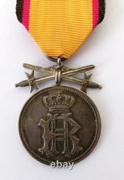 Imperial German Principality of Reuss silver merit medal with swords circa 1914