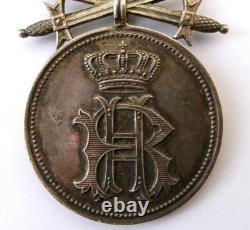 Imperial German Principality of Reuss silver merit medal with swords circa 1914