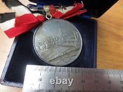 Imperial Germany 1898 Frankfurt Regatta Club Rowing 40mm Medal with Original Box