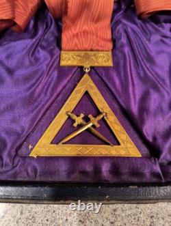 Lot Of 6 Vintage Royal Arch Mason Officer Jewels Medal/Ribbon Set WithWooden Case