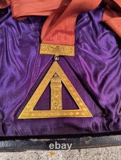 Lot Of 6 Vintage Royal Arch Mason Officer Jewels Medal/Ribbon Set WithWooden Case