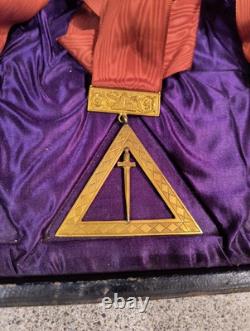 Lot Of 6 Vintage Royal Arch Mason Officer Jewels Medal/Ribbon Set WithWooden Case