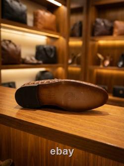 Men's Brown Luxurious crocodile-embossed loafers with Medusa medallions