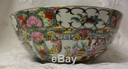 Old Imperial Figures Painted Chinese Famille Rose Medallion Porcelain Bowl
