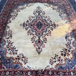 Oriental 8 x 10 Fine Quality Wool Hand Knotted Oriental Rug RARE