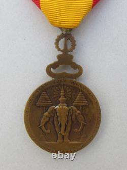 Original Royal Kingdom Of Laos Order Of The Reign Medal Savang Vatthana Laotian