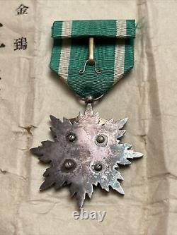 PRE-WWI IMPERIAL JAPANESE ORDER OF THE KITE MEDAL 4th CLASS SILVER MULTI ENAMEL