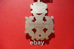 RARE GERMAN Royal Order KING OF THE SHOOTING ARMS AWARD MEDAL BADGE 1956/1957