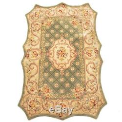 ROYAL PALACE MEDALLION-SHAPED WOOL AREA RUG IN SAGE & LINEN 57 x 93 or 5'x8
