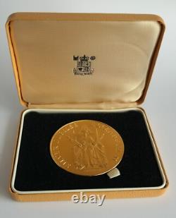 Rare 1977 Queen Elizabeth II Silver Jubilee Large Medal 44mm Royal Mint Official