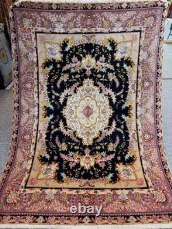 Royal Tabrazz Handmade Silk Wool Rug 5x6.6 Ft Silk Foundation Floral Medallion