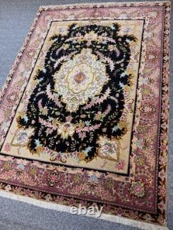 Royal Tabrazz Handmade Silk Wool Rug 5x6.6 Ft Silk Foundation Floral Medallion