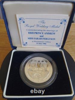 Sterling Silver 1986 Royal Wedding Prince Andrew & Sarah Ferguson Medal COA 37g Sterling Silver 1986 Royal Wedding Prince Andrew & Sarah Ferguson Medal COA 37g
