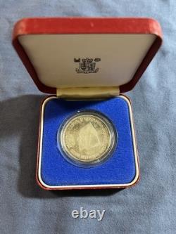 VAZKEN I Jubilee Medal (British Royal Mint) Rare Sterling Silver Collectible