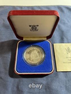VAZKEN I Jubilee Medal (British Royal Mint) Rare Sterling Silver Collectible