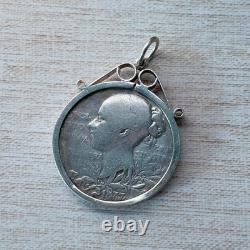 Victorian Queen Victoria Diamond Jubilee Commemorative Sterling Silver Medallion