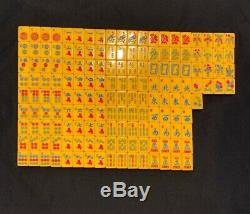 Vintage Royal Gold Medal Crisloid Mah Jongg Set 161 Tiles Bakelite
