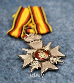 WW1 German Imperial reuss honor iron class swords cross badge pin medal enamel