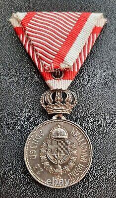 Yugoslavia Kingdom Medal of Merit to the Royal House